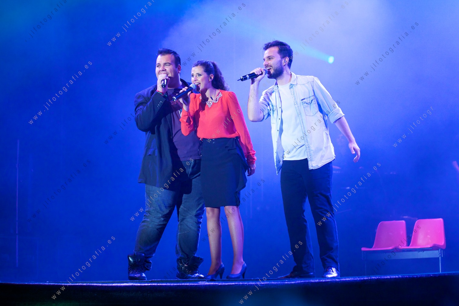 Tres de los cantantes del Musical LFDD tributo a Mecano, celebrado en Bilbao, Edu Morlans, Gonzalo Alcaín y Sara Grávalos