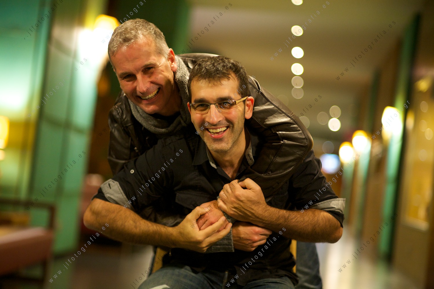 José Luis Rodriguez y José Antonio Fernández, socio de Denbora, posando con gracia
