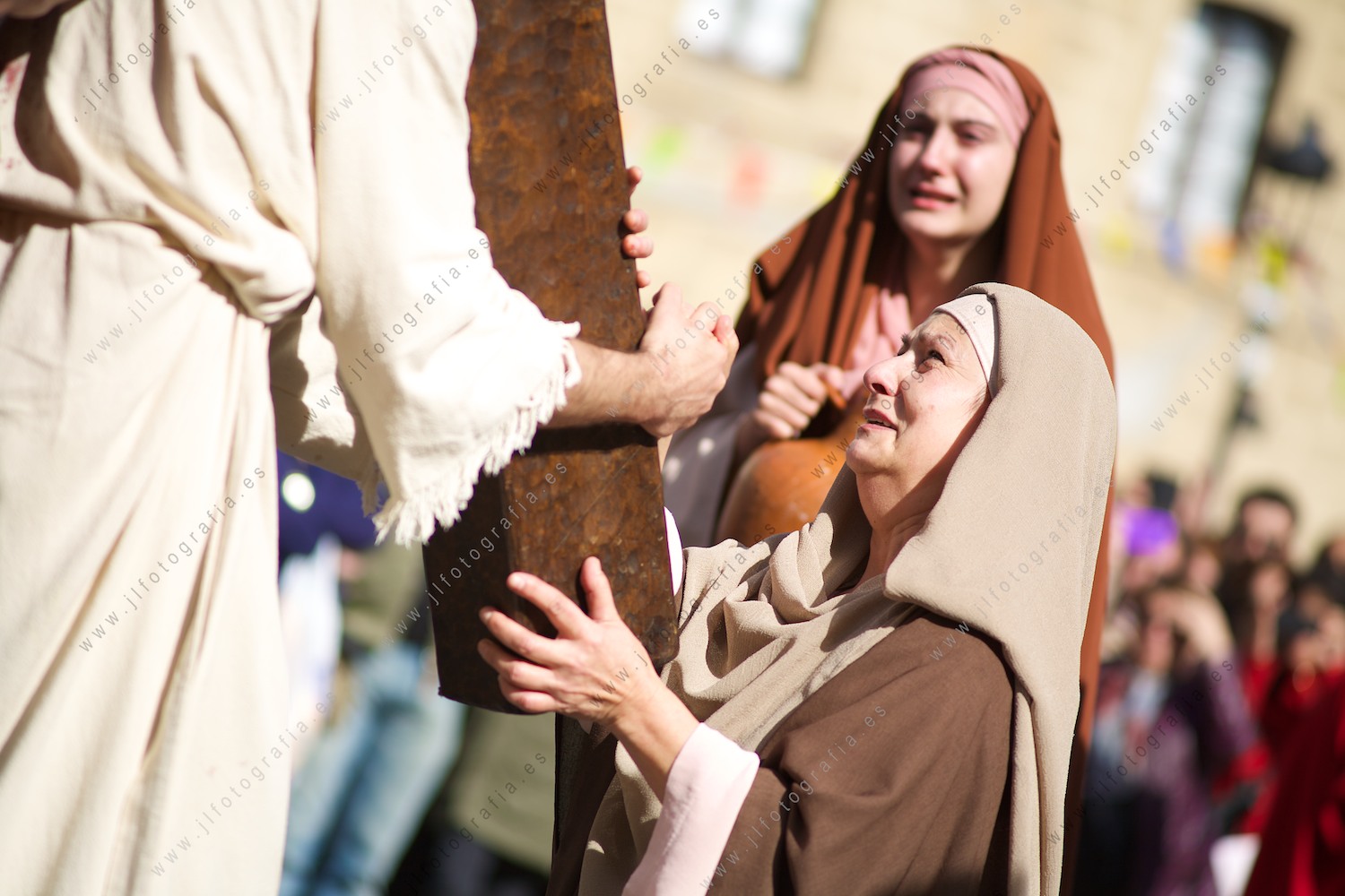Jesús consuela a las hijas de Jerusalén, viacrucis Balmaseda