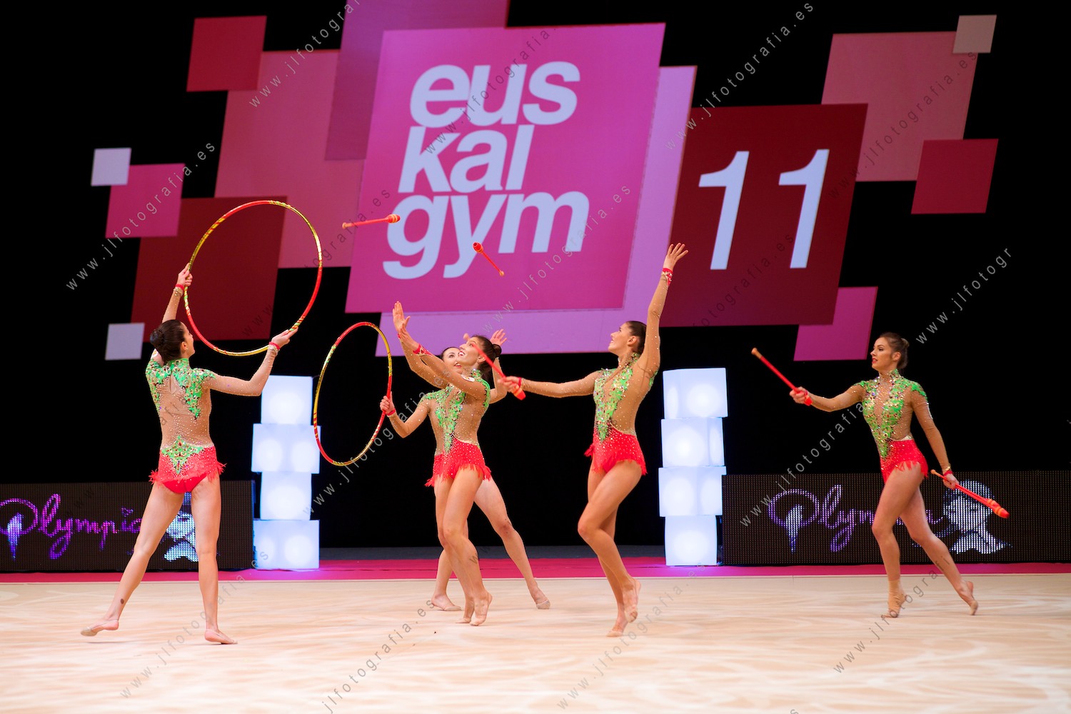 Euskalgym 11 de 2016 en el Fernando Buesa Arena, equipo español femenino, medalla de plata en las olimpiadas de Brasil. 