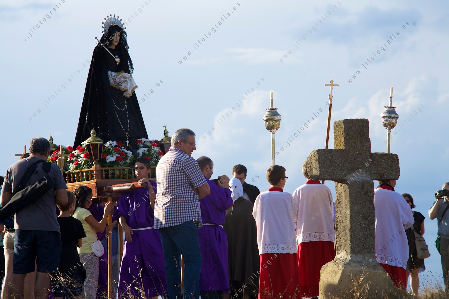 La imagen de la Virgen María en la procesión de Los Picaos en San Vicente de la Sonsierra